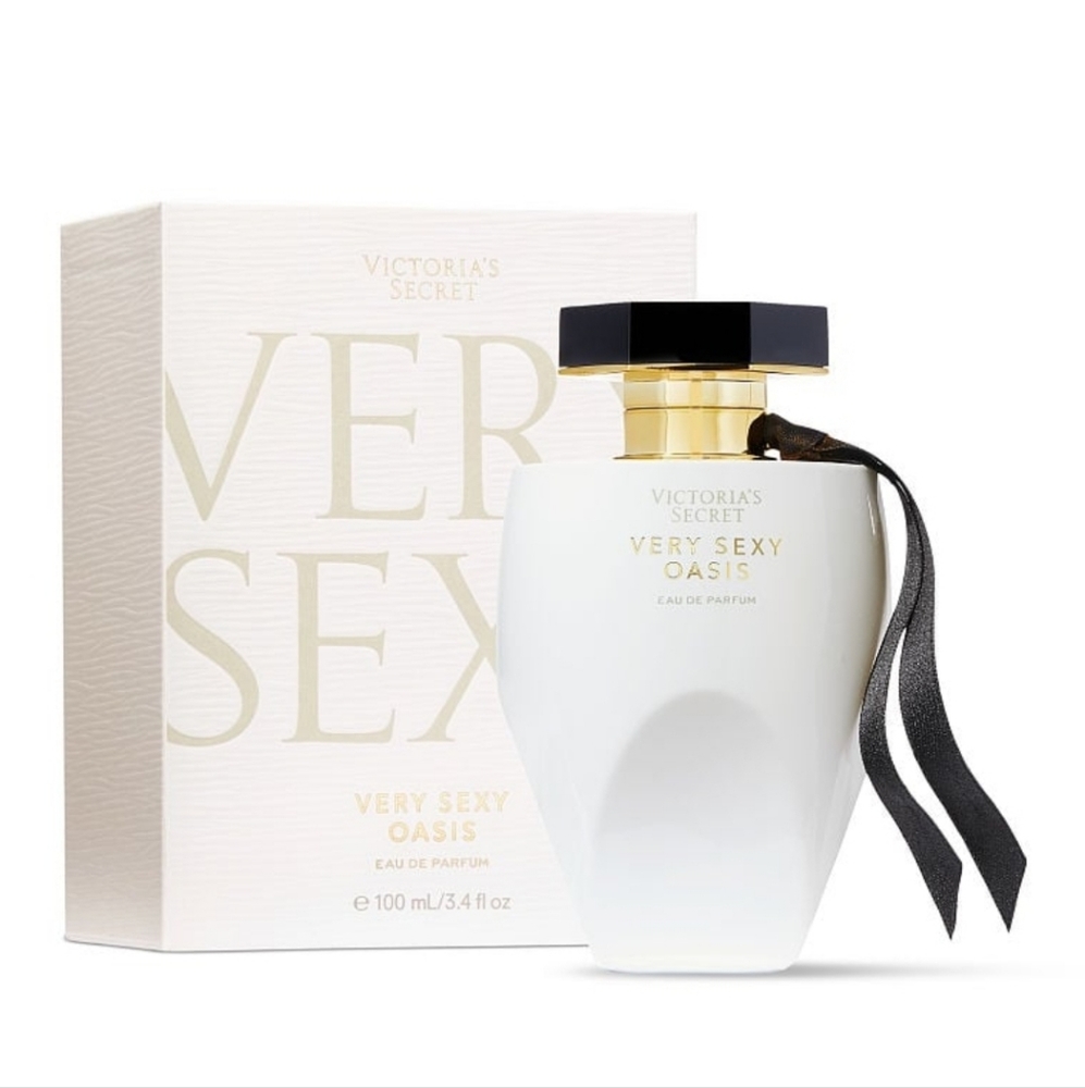 Victoria's Secret very sexy oasis perfume